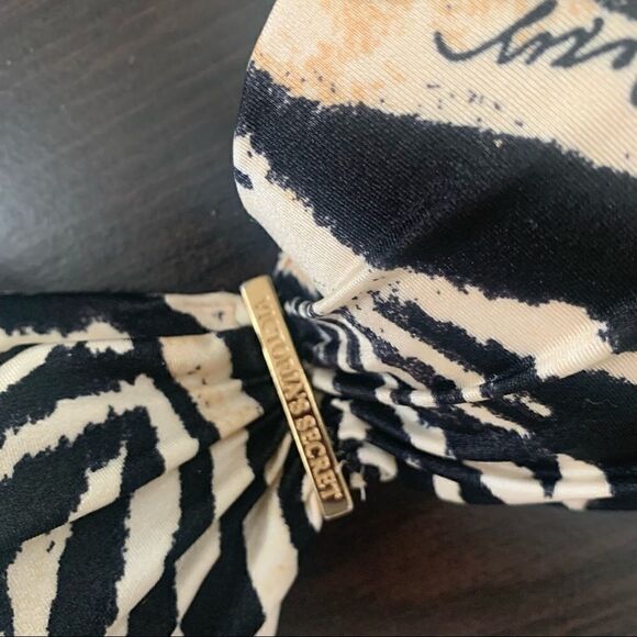 Victorias Secret VERY SEXY Push Up Underwire Bikini Top 34C Zebra Print Padded - Picture 5 of 7